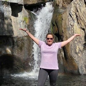 Meet your Posher, Crystal